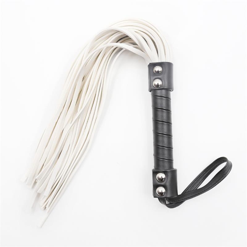 Double Rivet Flogger 44 cm