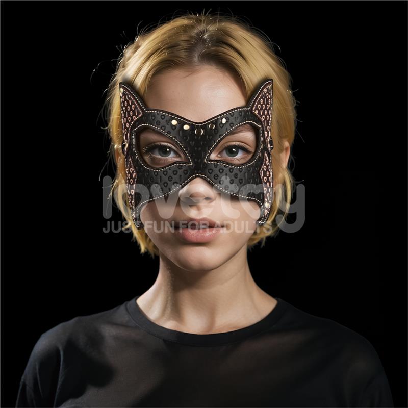 Rebellion Reign Cat Eye Mask